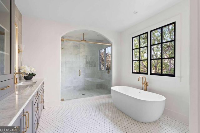 2521 Brookwood Drive NE, Atlanta, GA 30305