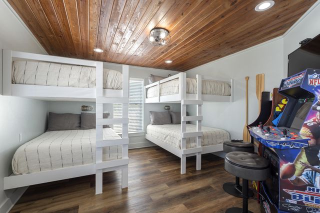 82 Walton Drive, Miramar Beach, FL 32550