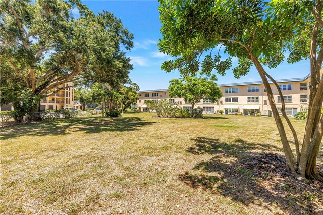 5750 80TH STREET N D107, St Petersburg, FL 33709