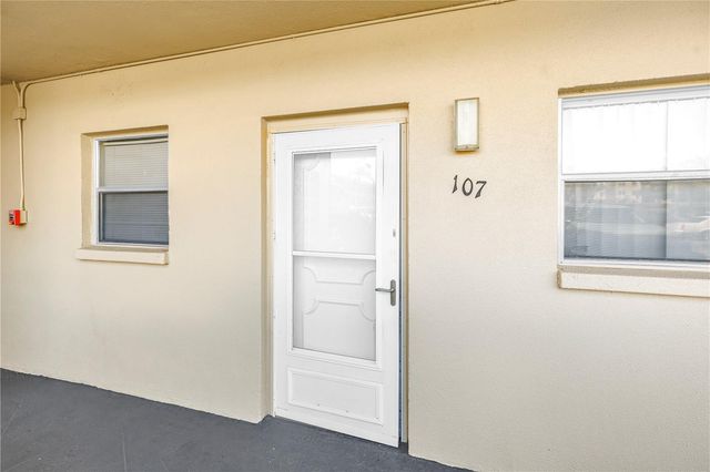 5750 80TH STREET N D107, St Petersburg, FL 33709