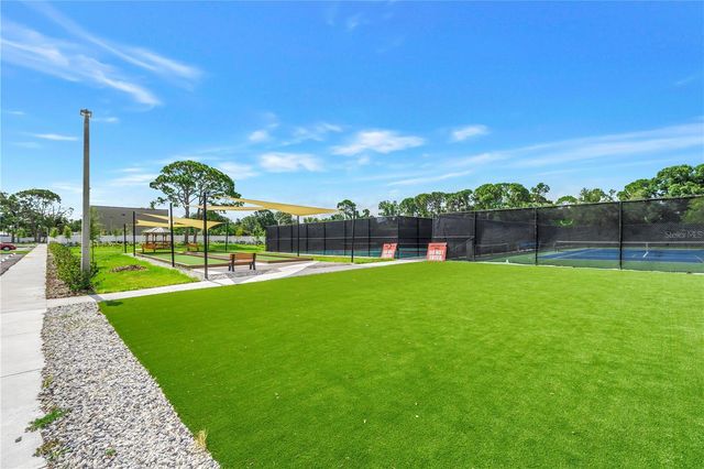 5750 80TH STREET N D107, St Petersburg, FL 33709