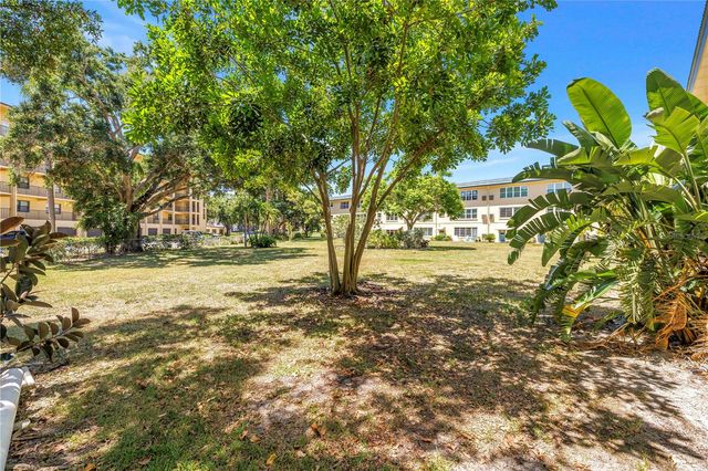 5750 80TH STREET N D107, St Petersburg, FL 33709
