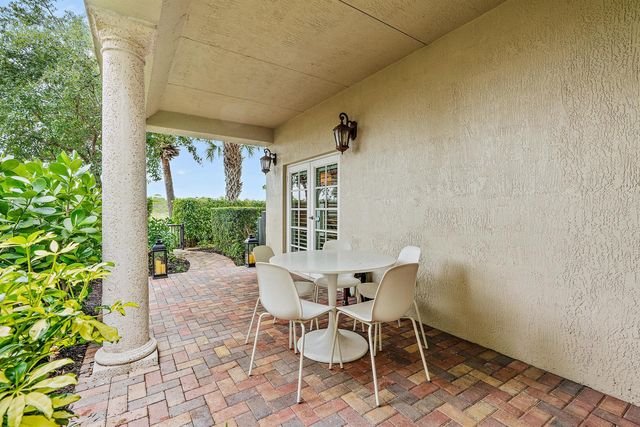 126 Tierra Lane 4, Jupiter, FL 33477