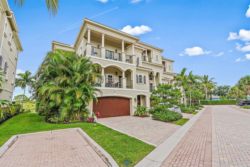 126 Tierra Lane 4, Jupiter, FL 33477