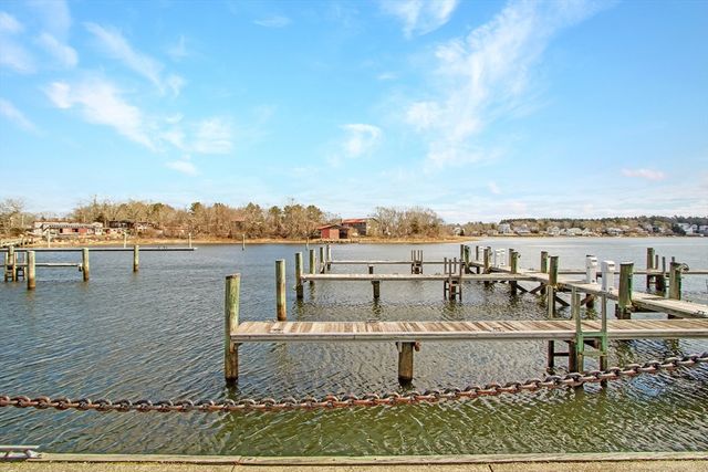 45 Main St 217, Wareham, MA 02571