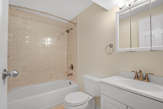 45 Main St 217, Wareham, MA 02571