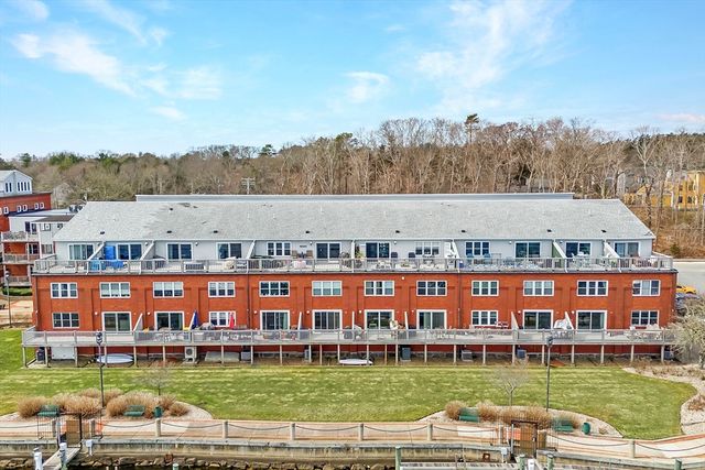 45 Main St 217, Wareham, MA 02571