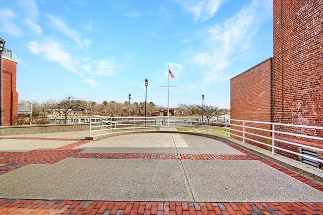 45 Main St 217, Wareham, MA 02571