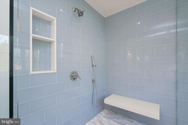 817 BROADWATER WAY, Gibson Island, MD 21056