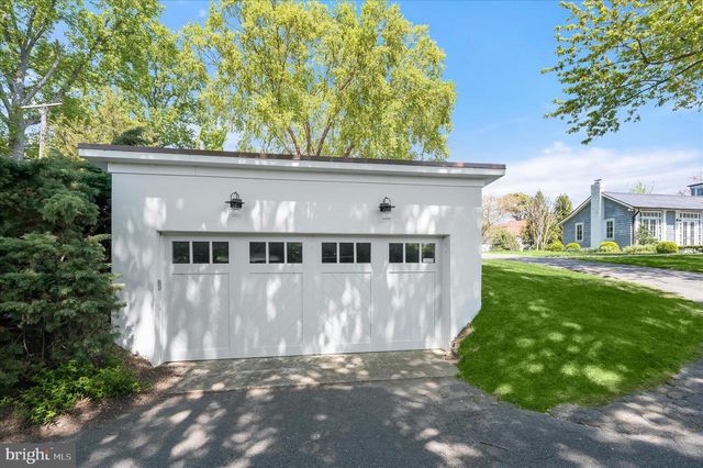 817 BROADWATER WAY, Gibson Island, MD 21056