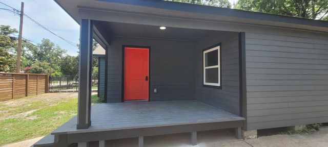 54 De Boll Street, Houston, TX 77022