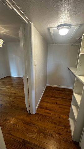 5034 N Hall Street, Dallas, TX 75235