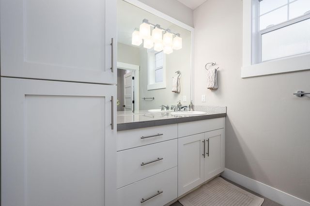 20382 Penhollow Lane, Bend, OR 97702