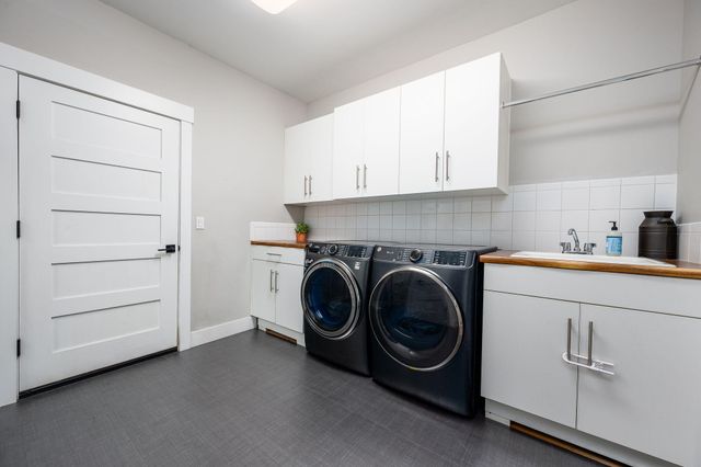 20382 Penhollow Lane, Bend, OR 97702