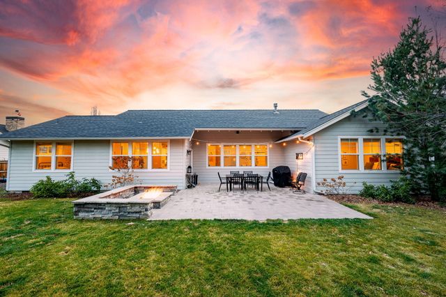 20382 Penhollow Lane, Bend, OR 97702