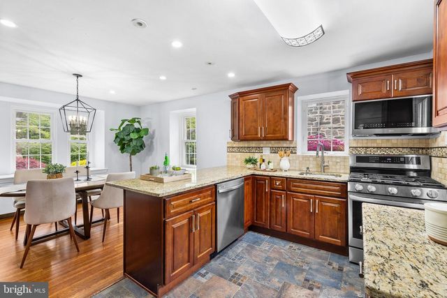 112 ROLLING RD, Bala Cynwyd, PA 19004