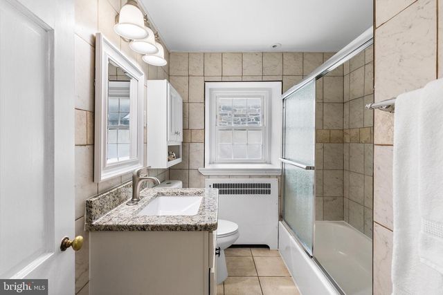 112 ROLLING RD, Bala Cynwyd, PA 19004