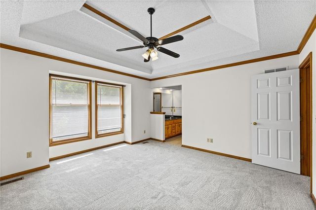 6409 Chouteau Street, Shawnee, KS 66226