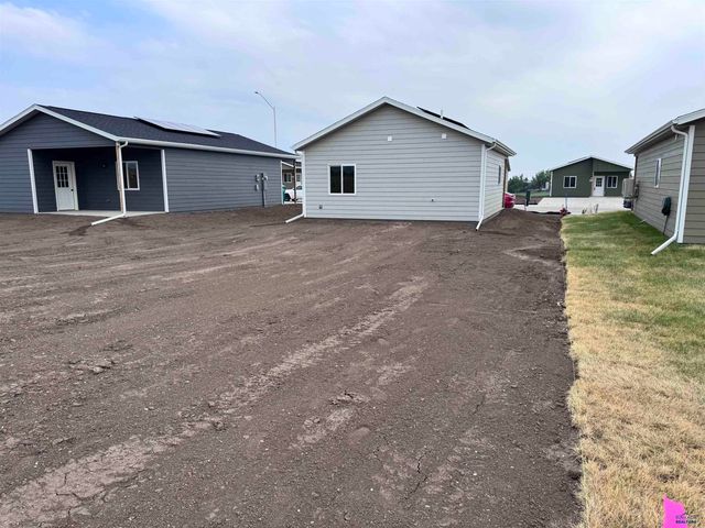 5618 BRIDGE DR, Rapid City, SD 57703