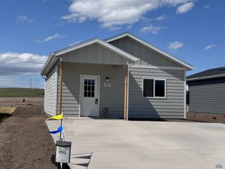 5618 BRIDGE DR, Rapid City, SD 57703