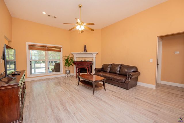 644 Trails End Circle, Bonaire, GA 31005