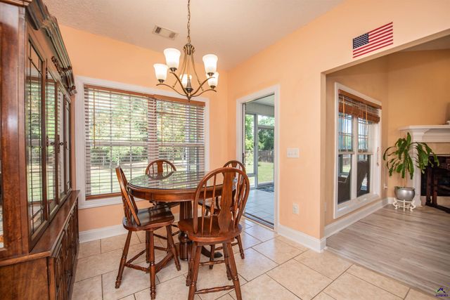644 Trails End Circle, Bonaire, GA 31005