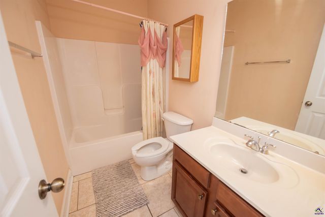 644 Trails End Circle, Bonaire, GA 31005