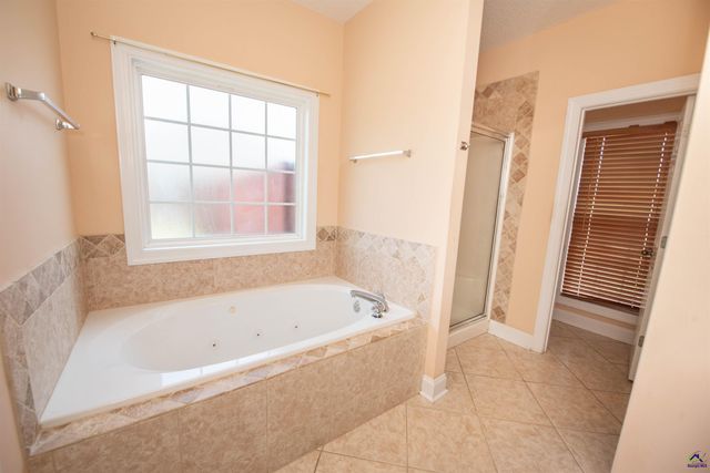644 Trails End Circle, Bonaire, GA 31005