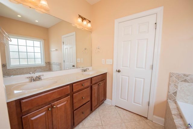 644 Trails End Circle, Bonaire, GA 31005
