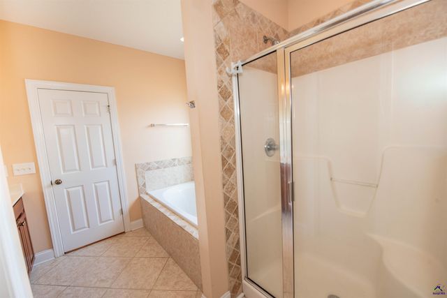 644 Trails End Circle, Bonaire, GA 31005