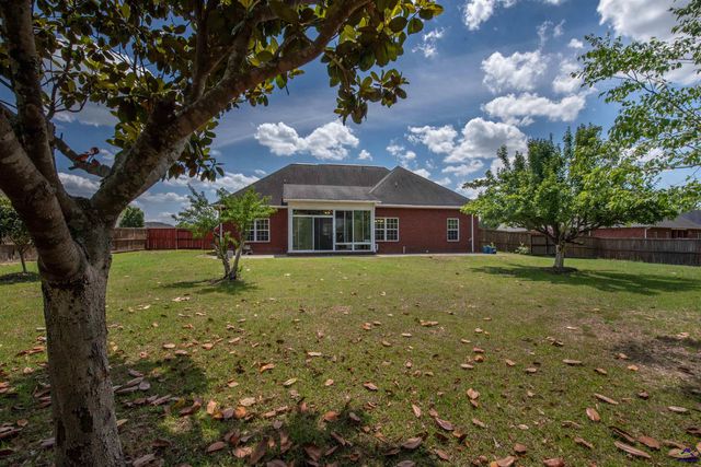 644 Trails End Circle, Bonaire, GA 31005