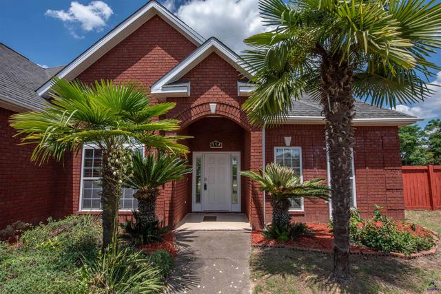 644 Trails End Circle, Bonaire, GA 31005