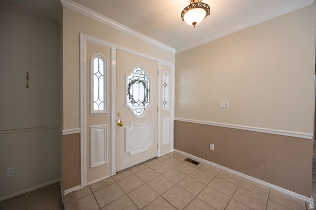 2612 E ANTELOPE DR, Layton, UT 84040