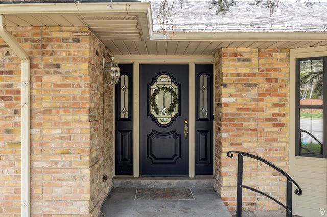 2612 E ANTELOPE DR, Layton, UT 84040