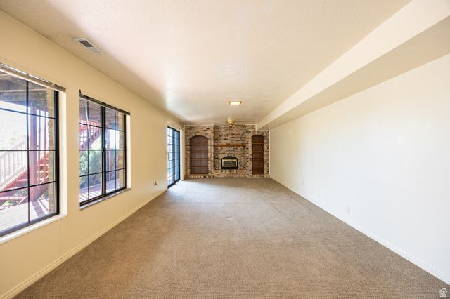 2612 E ANTELOPE DR, Layton, UT 84040