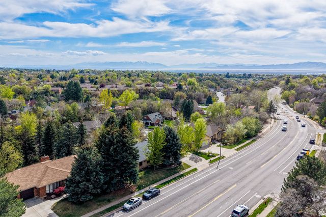 2612 E ANTELOPE DR, Layton, UT 84040