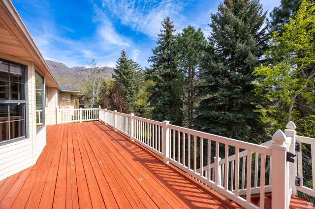 2612 E ANTELOPE DR, Layton, UT 84040