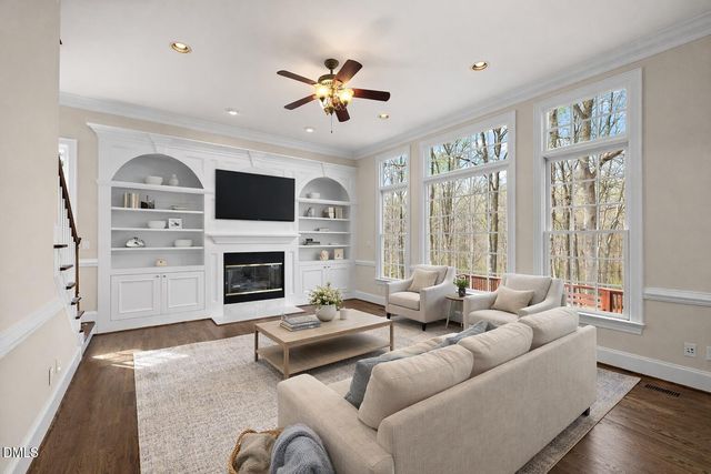 1525 Eglantyne Court, Raleigh, NC 27613