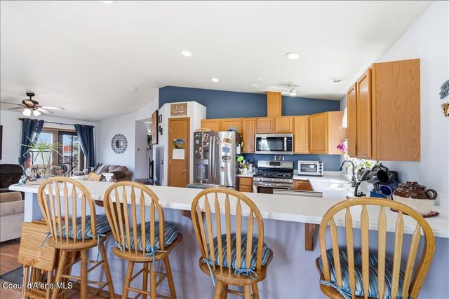 2037 E Yellow Pine Ave, Athol, ID 83801