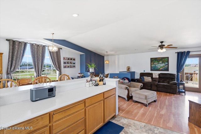 2037 E Yellow Pine Ave, Athol, ID 83801