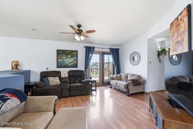 2037 E Yellow Pine Ave, Athol, ID 83801