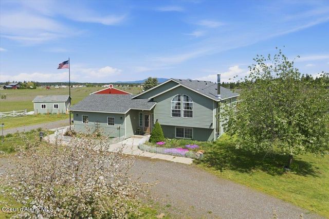 2037 E Yellow Pine Ave, Athol, ID 83801