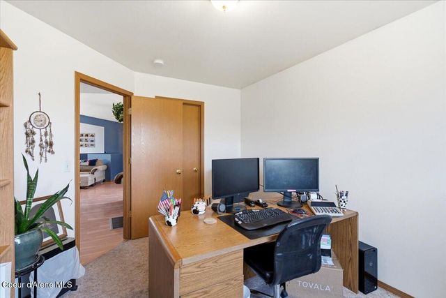 2037 E Yellow Pine Ave, Athol, ID 83801