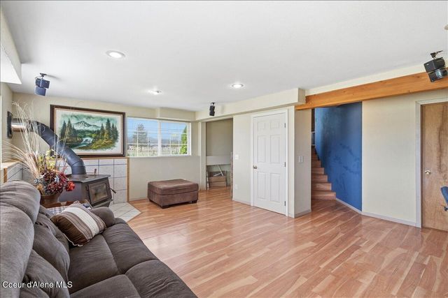 2037 E Yellow Pine Ave, Athol, ID 83801