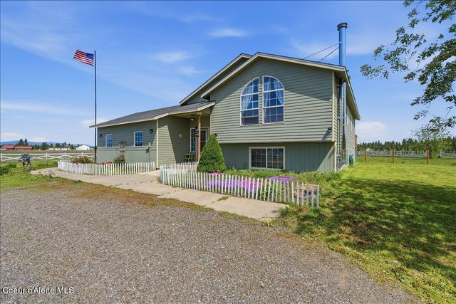 2037 E Yellow Pine Ave, Athol, ID 83801