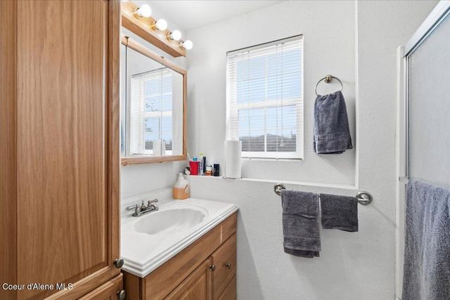 2037 E Yellow Pine Ave, Athol, ID 83801