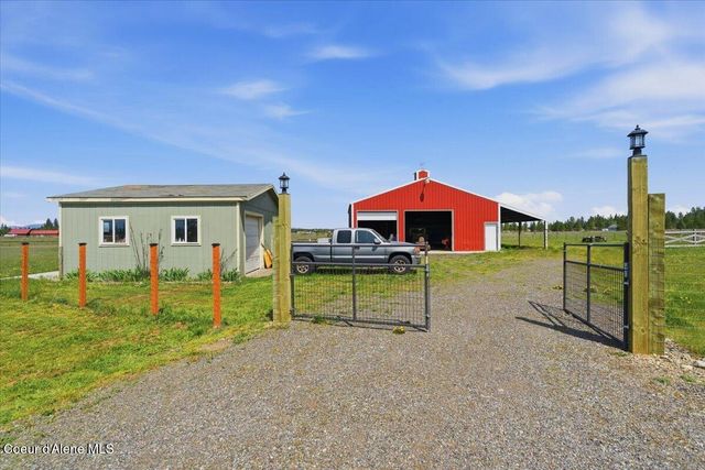 2037 E Yellow Pine Ave, Athol, ID 83801
