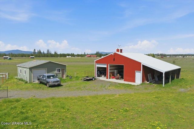 2037 E Yellow Pine Ave, Athol, ID 83801