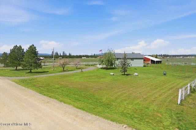2037 E Yellow Pine Ave, Athol, ID 83801