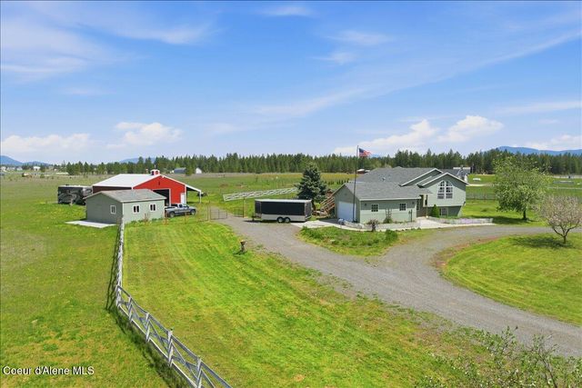 2037 E Yellow Pine Ave, Athol, ID 83801
